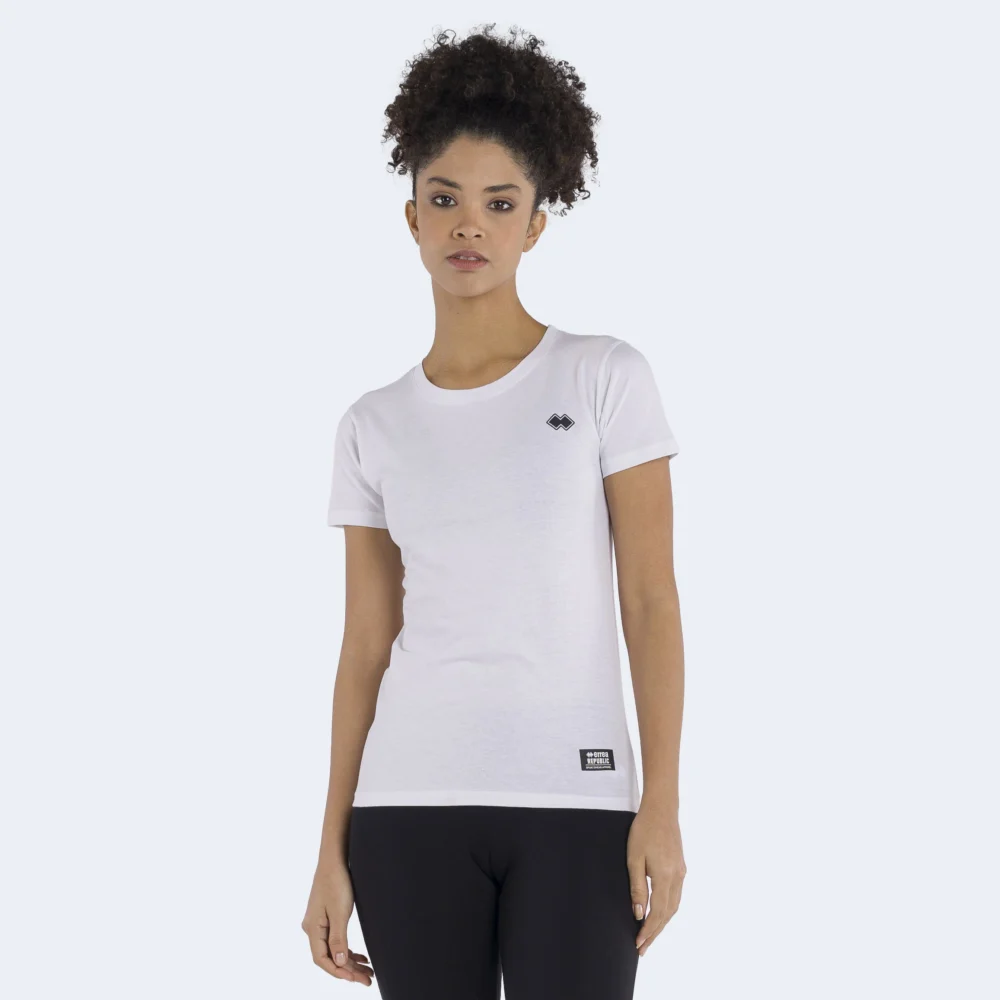 SS23 women’s t-shirt with double-diamond logo